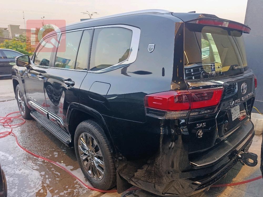 تويوتا لاندكروزر